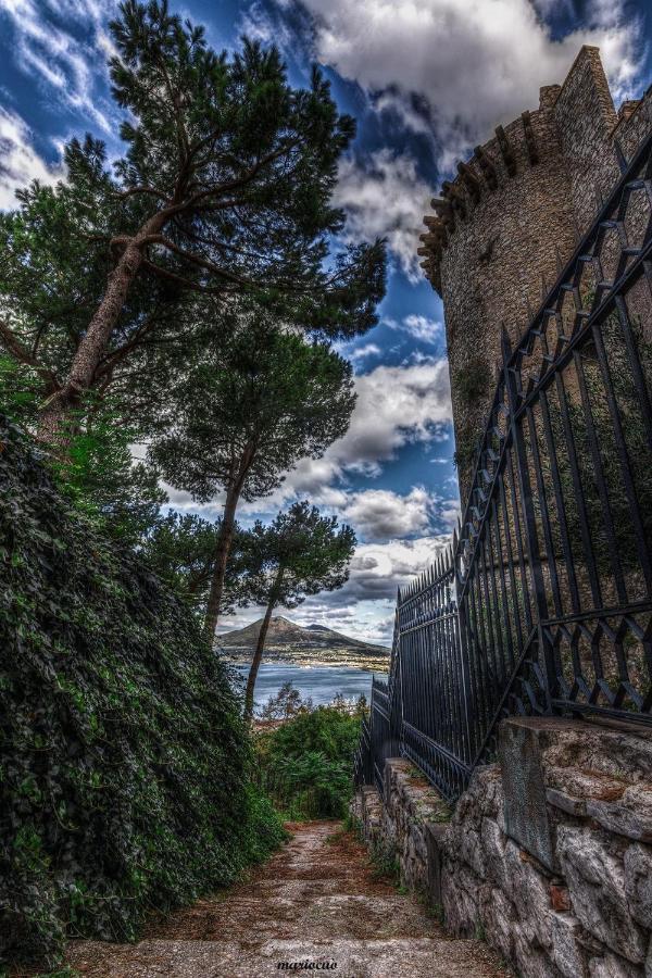 Margherita Queen Home Castellammare di Stabia Bagian luar foto